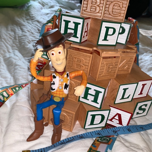 Pixar Toy Story Woody & Buzz Popcorn Bucket - Collector’s Edition - Picture 3 of 9